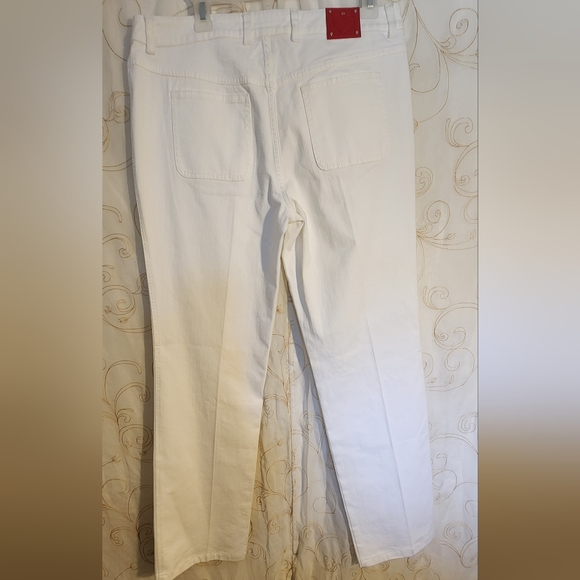 Escada White Red Lip Embroidered Wide Leg Jeans sz 42 US size 12 NWT - Picture 2 of 13